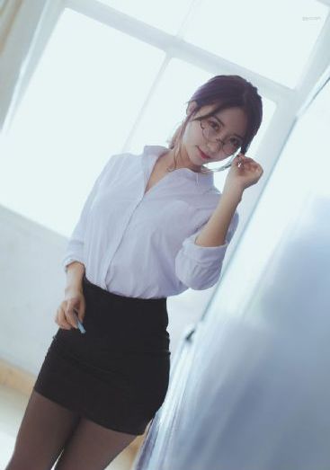 欧美妇人毛茸茸的牲生活_高清在线观看