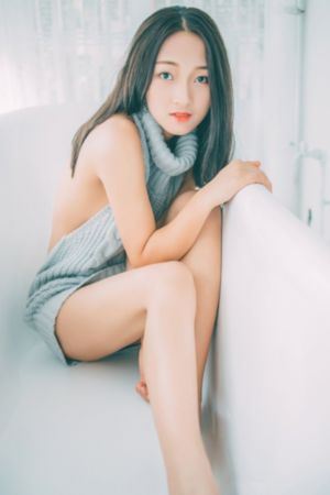 精品亚洲欧美自拍_2019国语AV首页