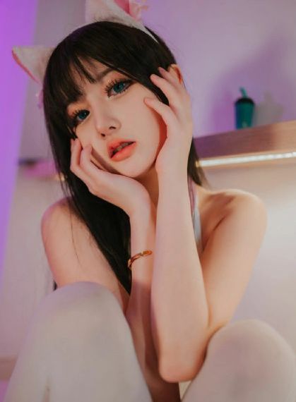 亚洲欧美制服另类日韩_有字幕完整版