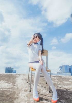 六月婷婷网视频在线观看_HD免费播放